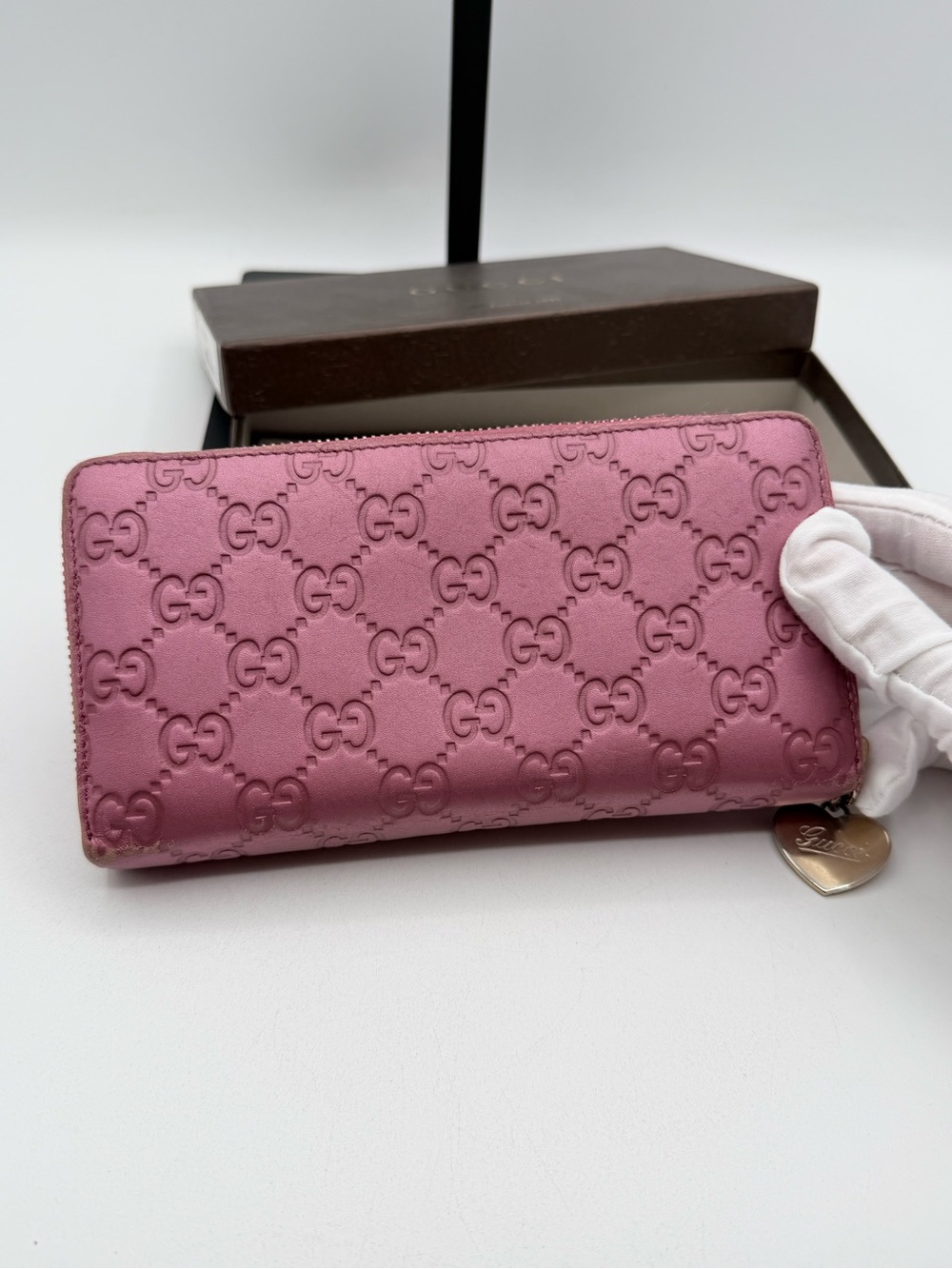 Gucci Pink GG Guccissima Embossed Leather Zip Wallet